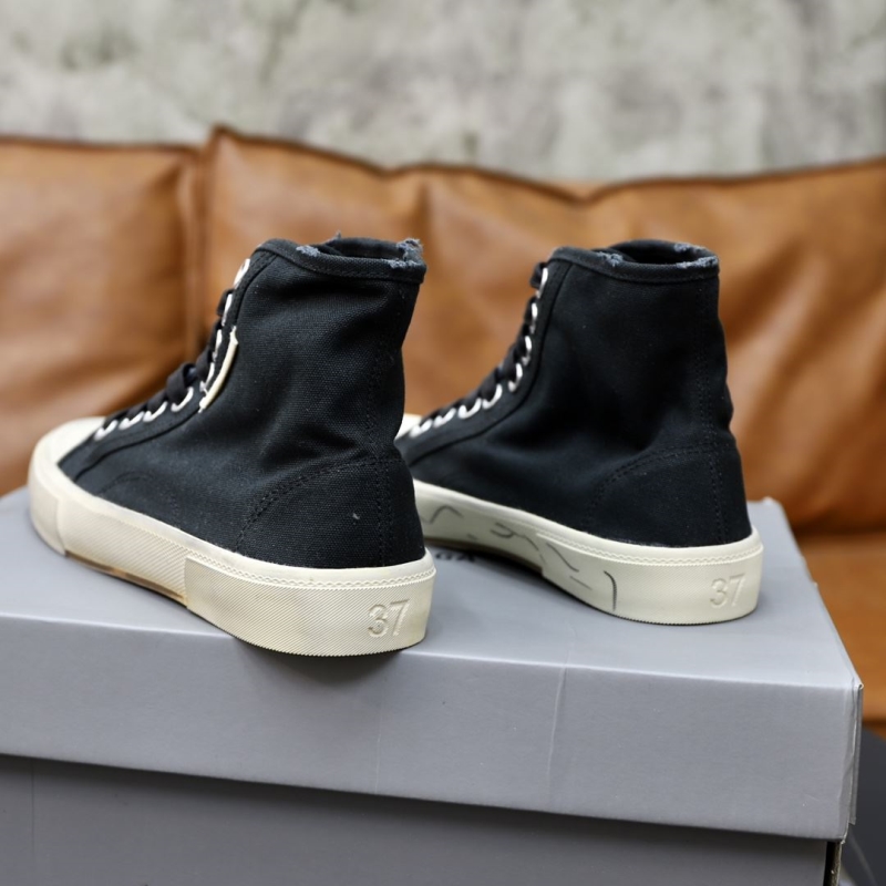 Balenciaga Sneakers